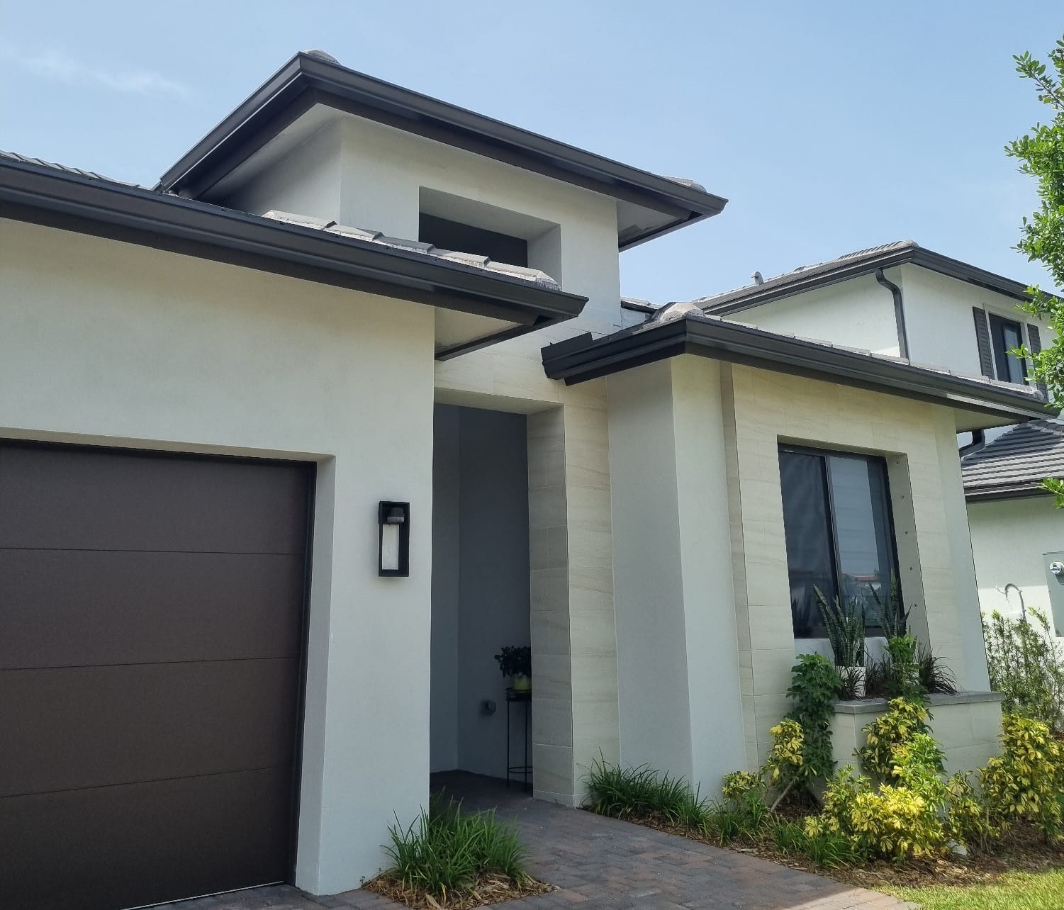 Residential Gutters in Miami 2